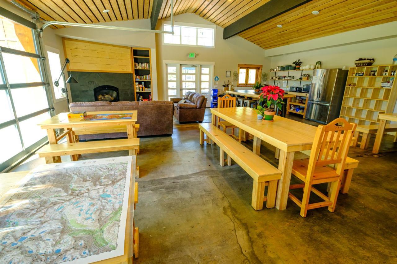 Eastside Guesthouse And Bivy Bishop Exterior foto
